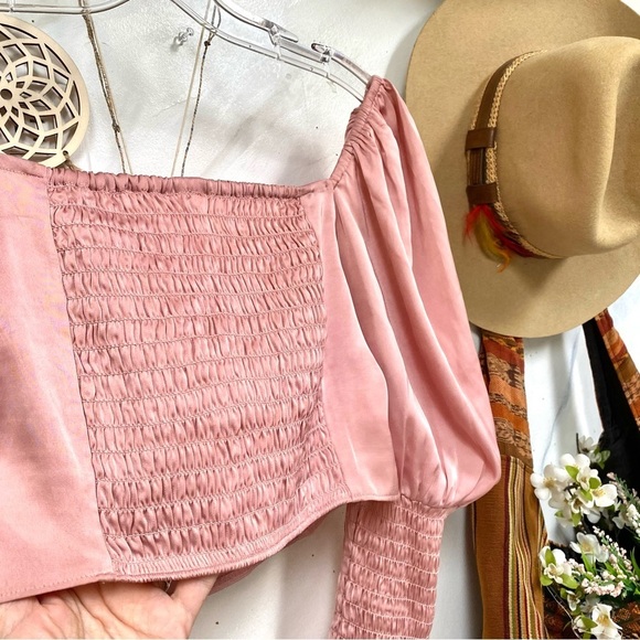 Exaggerated puff sleeves satin boho blouse w shabby chic vacay vibe - Picture 10 of 13